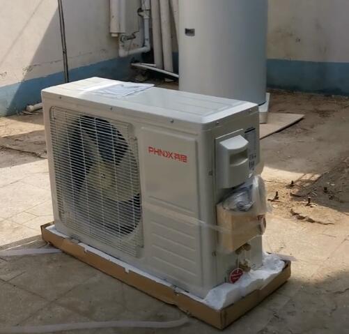 空气能加热一吨水多少度电 
