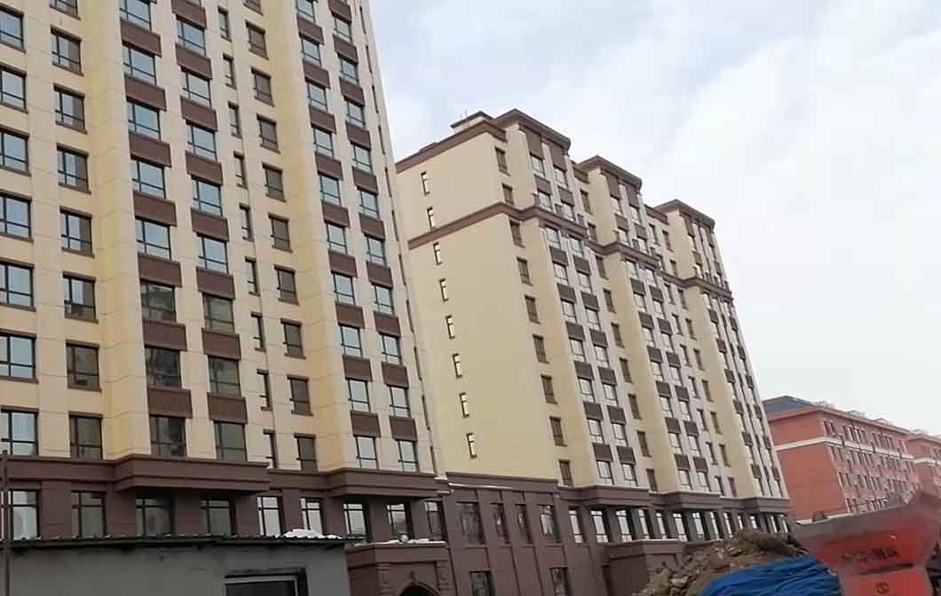 02.jpg